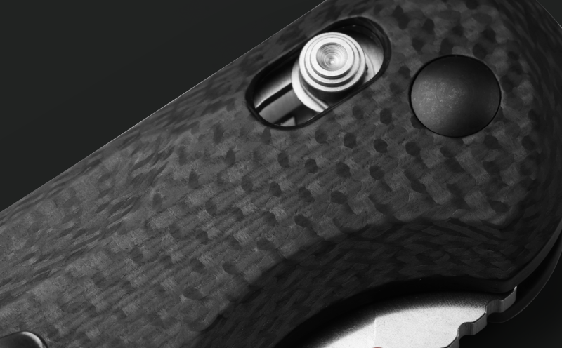 Benchmade 560-03 Freek Carbon Fiber 3.6" Drop-Point Stainless Steel Blade Folding Pocket Knife