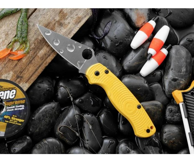 Spyderco Para Military 2 Lightweight Salt CPM MagnaCut 3.47" Plain Edge Folding Pocket Knife (C81PYL2)