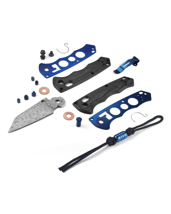 Benchmade 290-241 Full Immunity Unidirectional 2.49" Gold Class Carbon Fiber Wharncliffe Knife