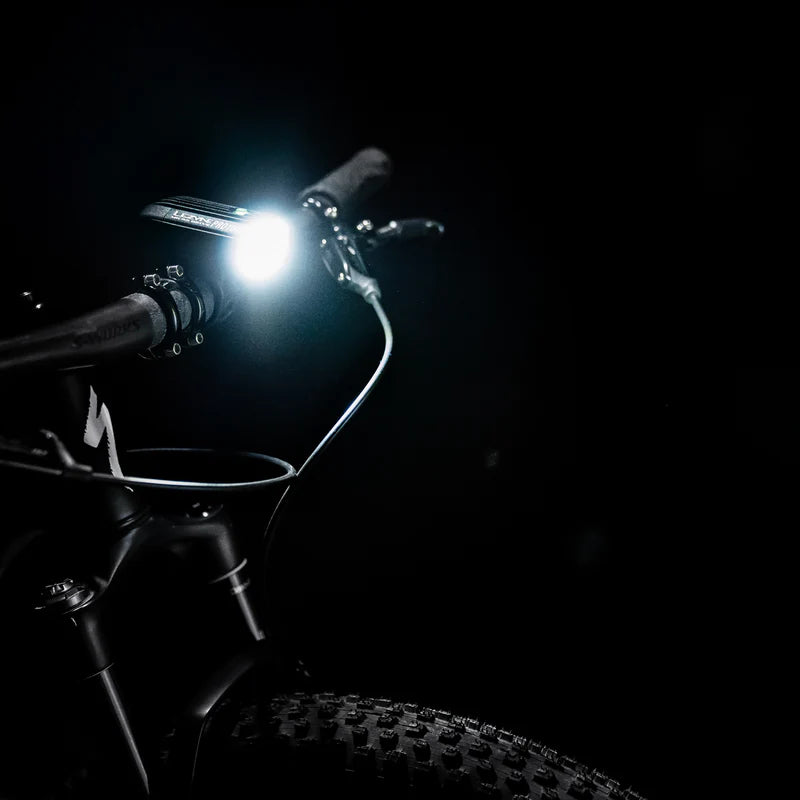 Lezyne Micro Drive Pro 1000+ Bicycle Front Light, 1000 Lumens, USB-C Rechargeable (1-LED-25F-V337)