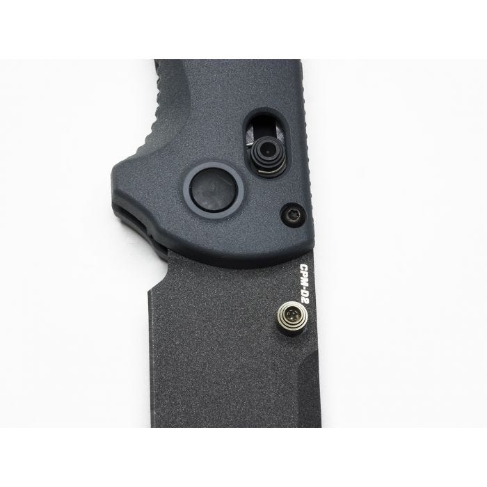 Benchmade 430BK Redoubt Folding Plain Edge Knife, Green/Gray Grivory (3.55")